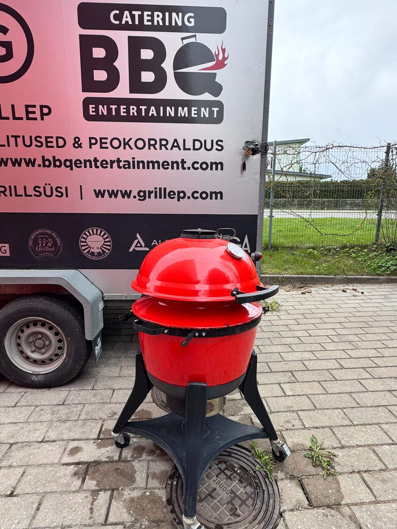 KASUTATUD GRILLAHI Kamado Joe® Kettle Joe (22” / 56 cm) - Image 16